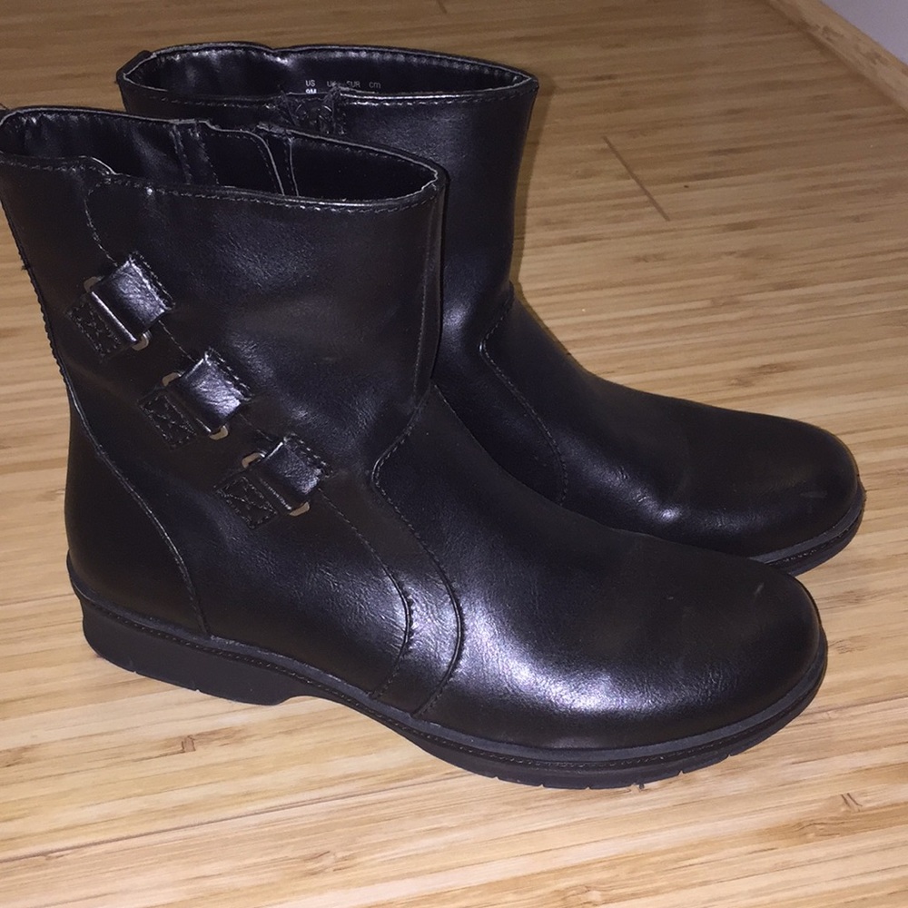 Black boots